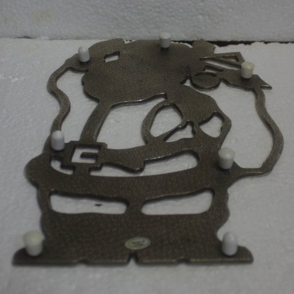 Christmas Santa Metal Footed Trivet - Picture 4 of 7